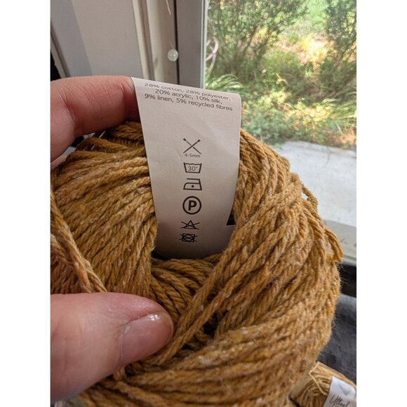Wool Couture Utterly Aran Yarn Lot of 3 Balls - Corn Yellow - Picture 4 of 4